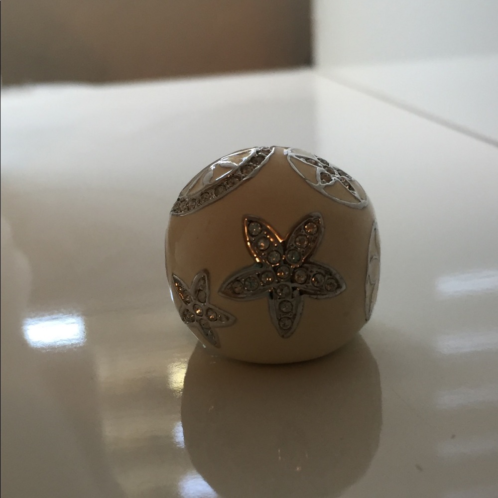 White, rhinestone bubble ring